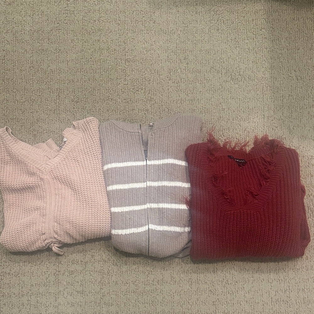 Stylish Women's Sweater Set - Pink, Gray, Red